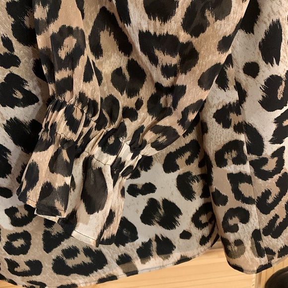 Animal Print Long Sleeve Top - Picture 5 of 5